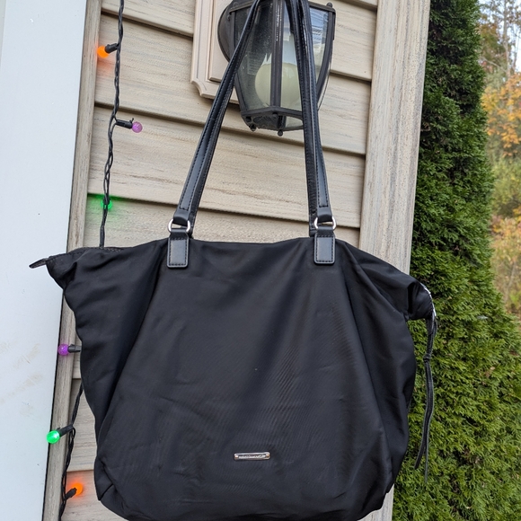 Rebecca Minkoff Black Shoulder Bag EUC - Picture 1 of 6
